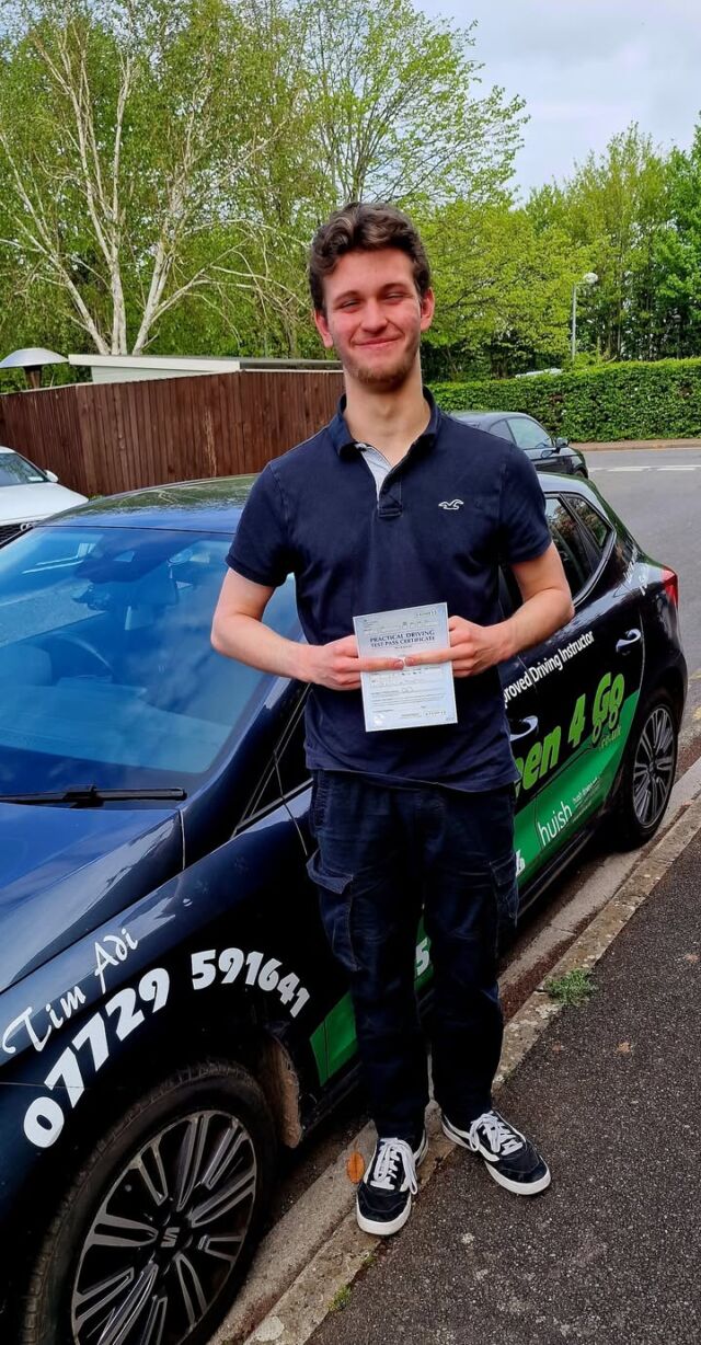 What an amazing FIRST-TIME PASS with ZERO FAULTS for Sam this morning. It was an absolute pleasure to teach you and your brother and I'm going to miss our lessons. All the best and stay safe from Tim and the team at Green 4 Go!