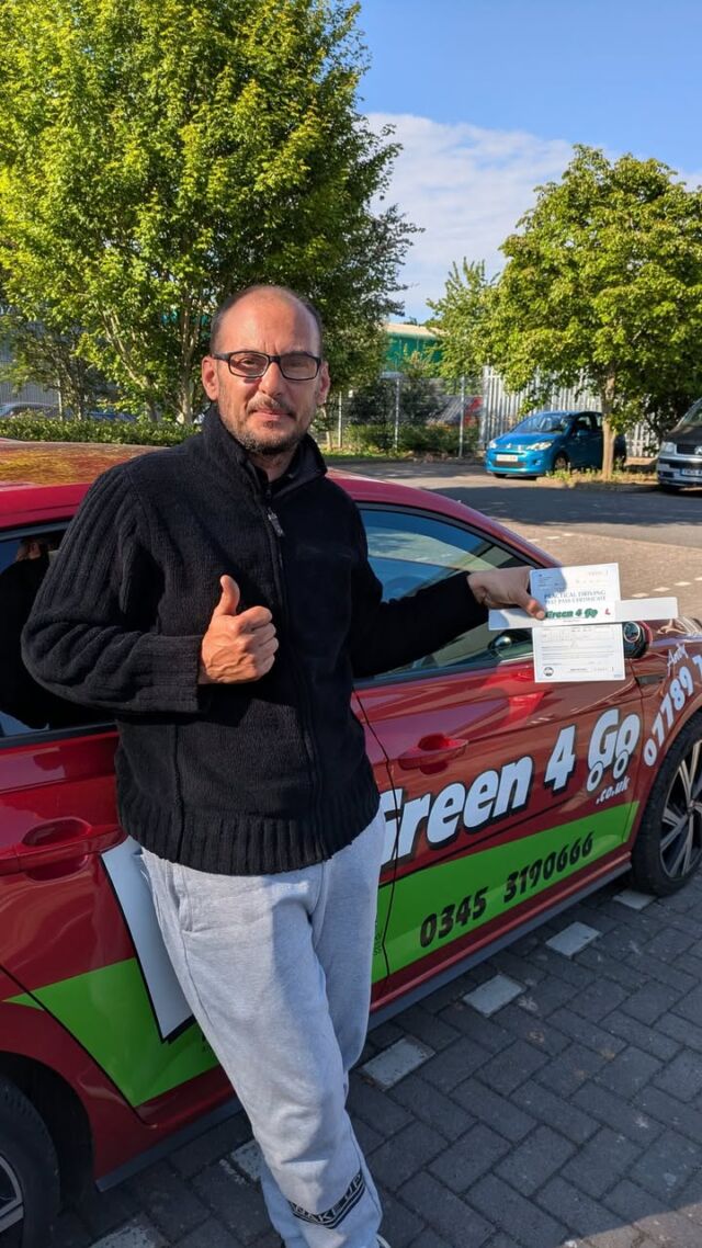 It was worth the early start for Jose this morning in Taunton as he's just passed his test with just 3 minors.  Now get that mini fixed up and on the road and we can get out to some shows. It has been an absolute pleasure teaching you mate. All the very best from Andy, Marco and everyone from Green4Go.